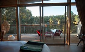 Les Échasses Golf&Surf Eco Lodge